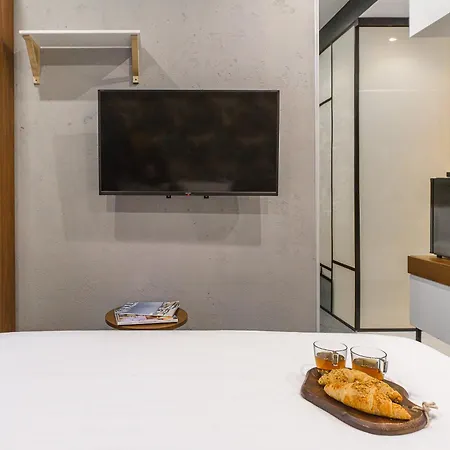 Lumina Near The Palace Of Culture * 华沙