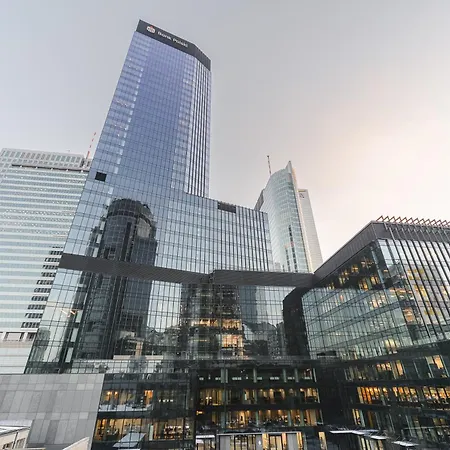 Lumina Near The Palace Of Culture * Варшава